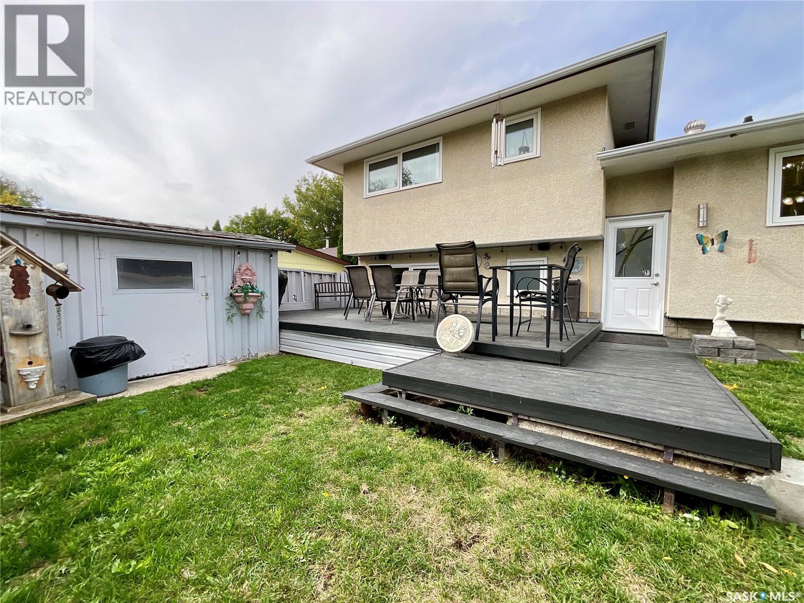 255 Litzenberger CRESCENT - Image 50