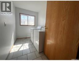 349 10th Avenue Nw, Swift Current, SK S9H1P1 Photo 14