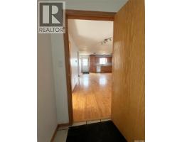 349 10th Avenue Nw, Swift Current, SK S9H1P1 Photo 16