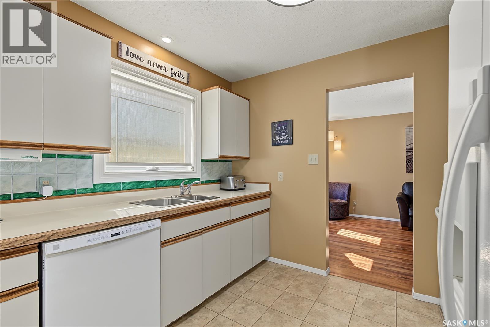 1227 2nd AVENUE NW - 20