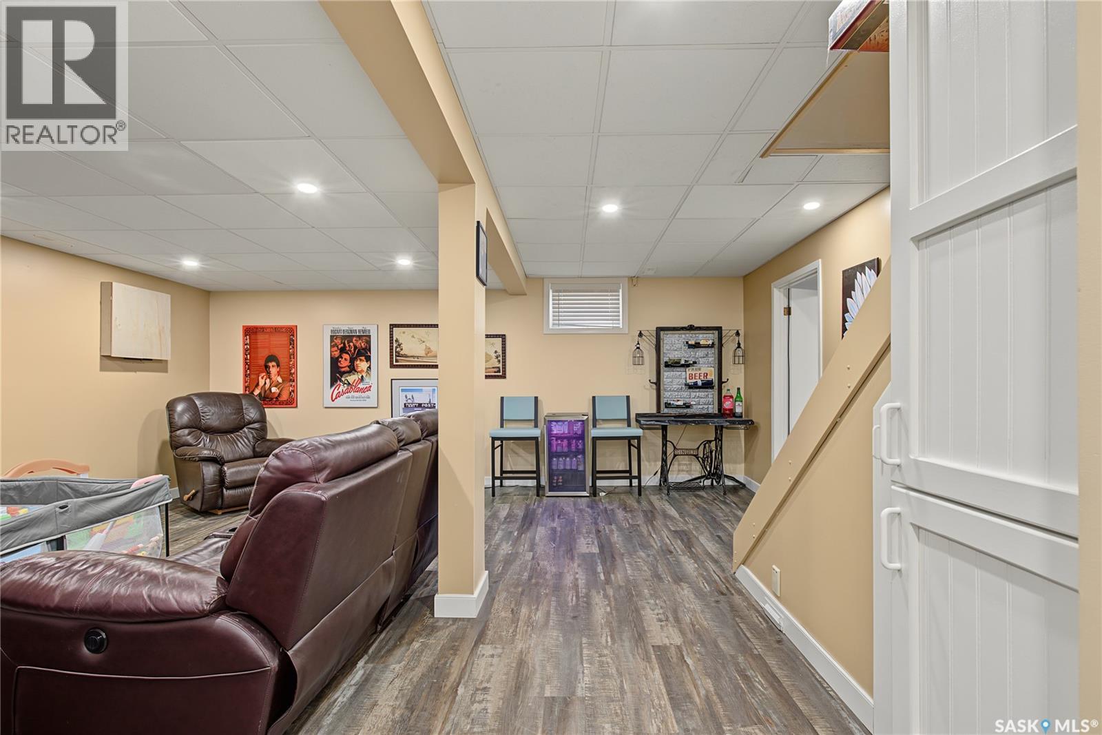 1227 2nd AVENUE NW - 45