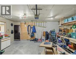 Family room - 1227 2nd Avenue Nw, Moose Jaw, SK S6H3R6 Photo 11