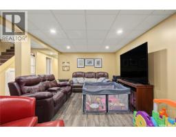 1227 2nd Avenue Nw, Moose Jaw, SK S6H3R6 Photo 43