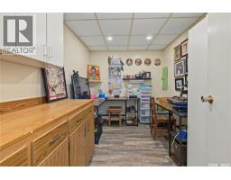 1227 2nd Avenue Nw, Moose Jaw, SK S6H3R6 Photo 49