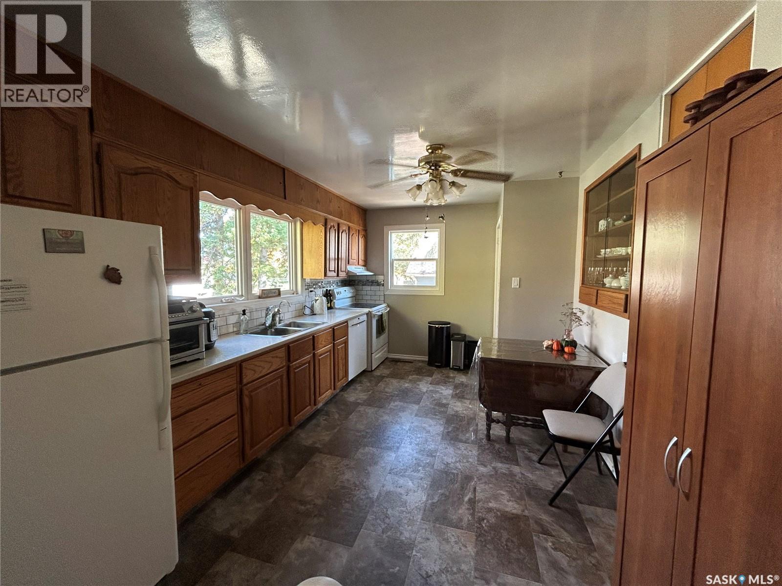 702 101st AVENUE, Tisdale — photo 14