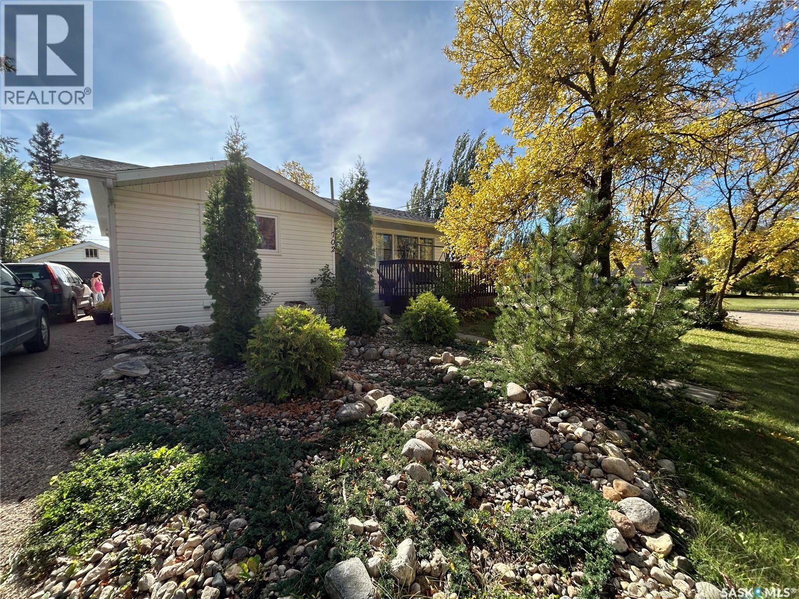 702 101st AVENUE, Tisdale — photo 2