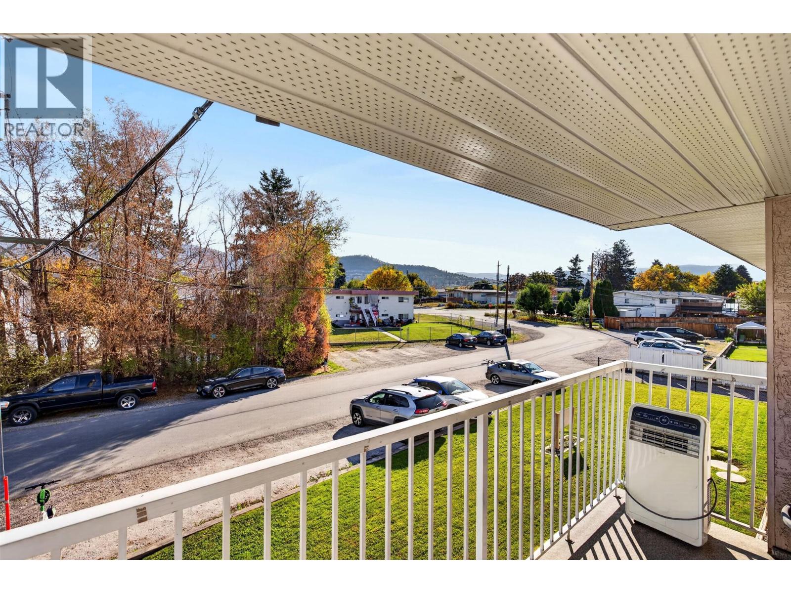#14 445 Holbrook Road W - 12
