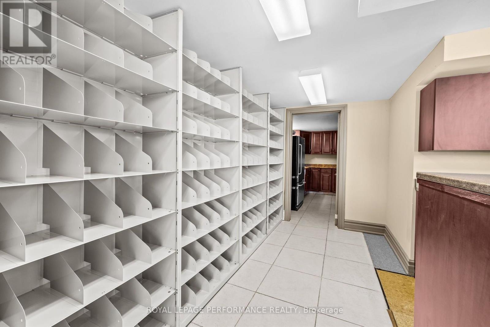 21 - 5350 Canotek Road