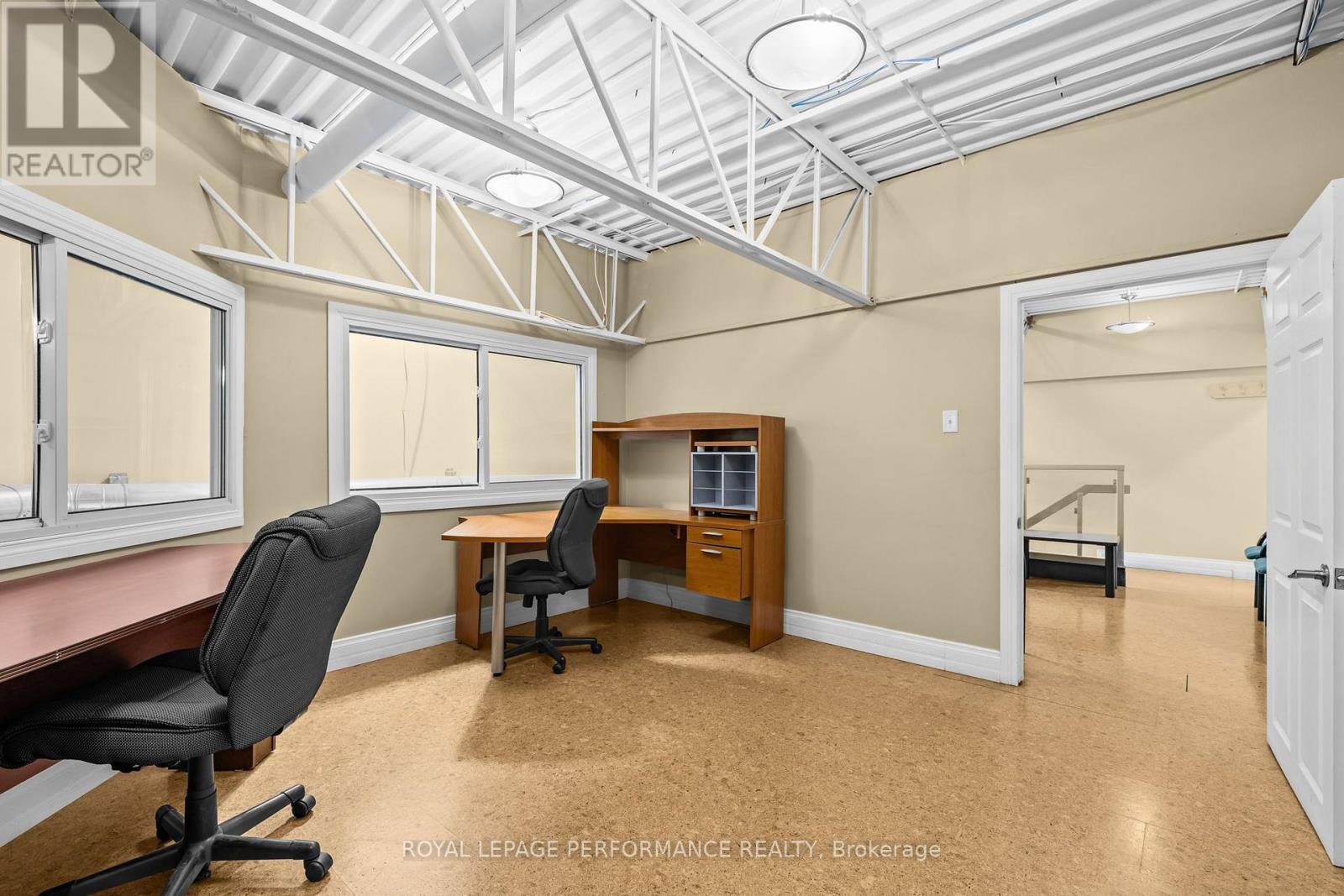 21 - 5350 Canotek Road