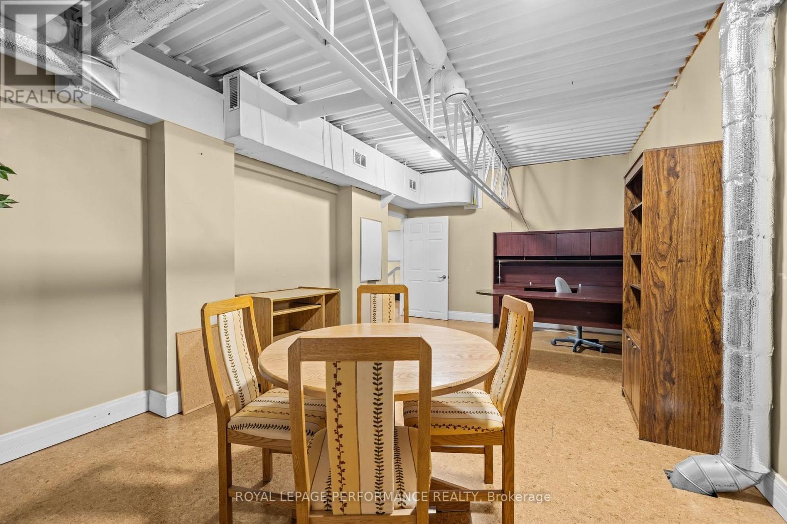 21 - 5350 Canotek Road