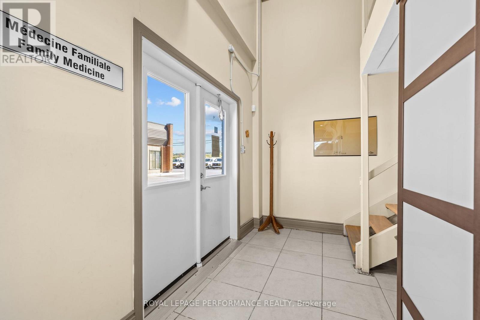 21 - 5350 CANOTEK ROAD, Ottawa — photo 5