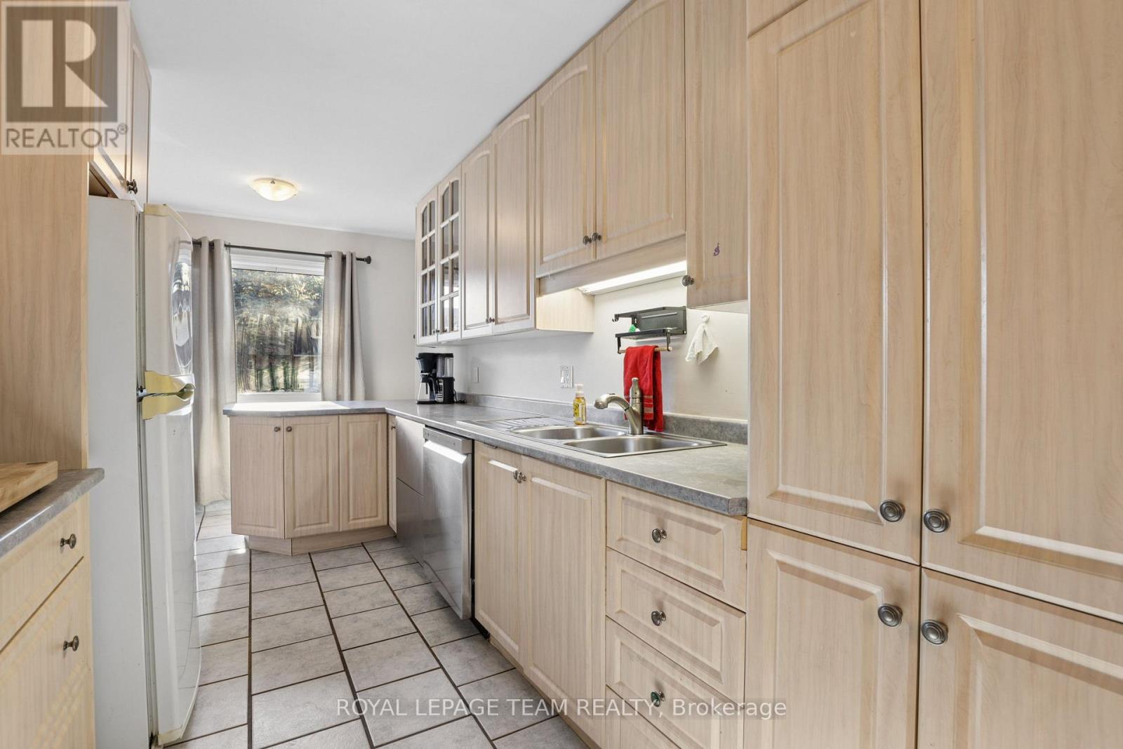 1133 ST EMMANUEL TERRACE, Ottawa — photo 11