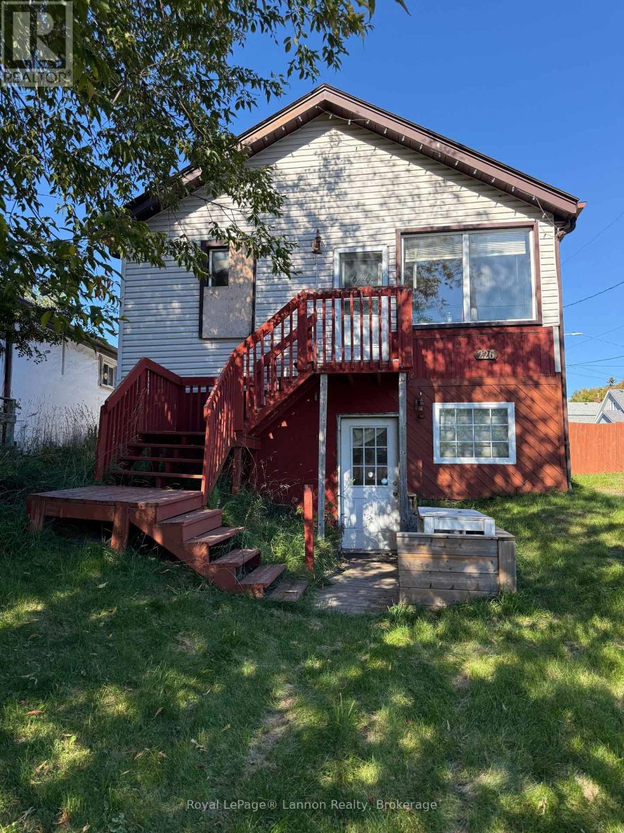 226 ALGOMA STREET N - 2
