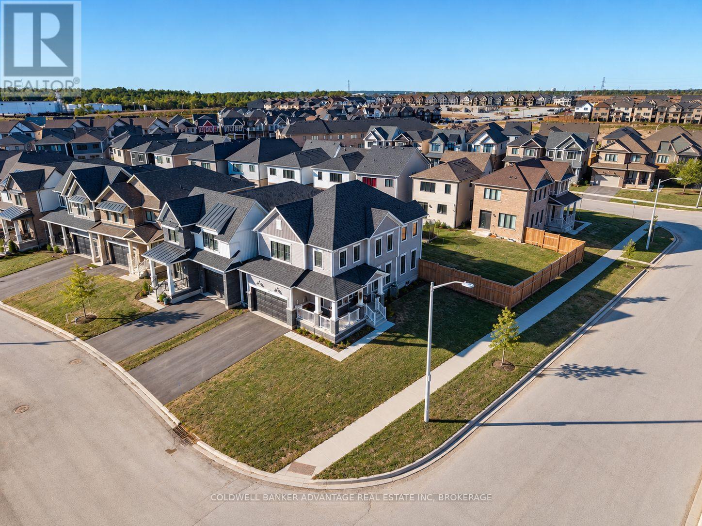 8 DOWNRIVER DRIVE, Welland (Dain City)