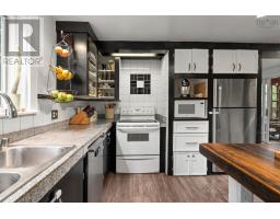 Storage - 162 Lakewood Dr, Brooklyn, NS B0N2A0 Photo 15