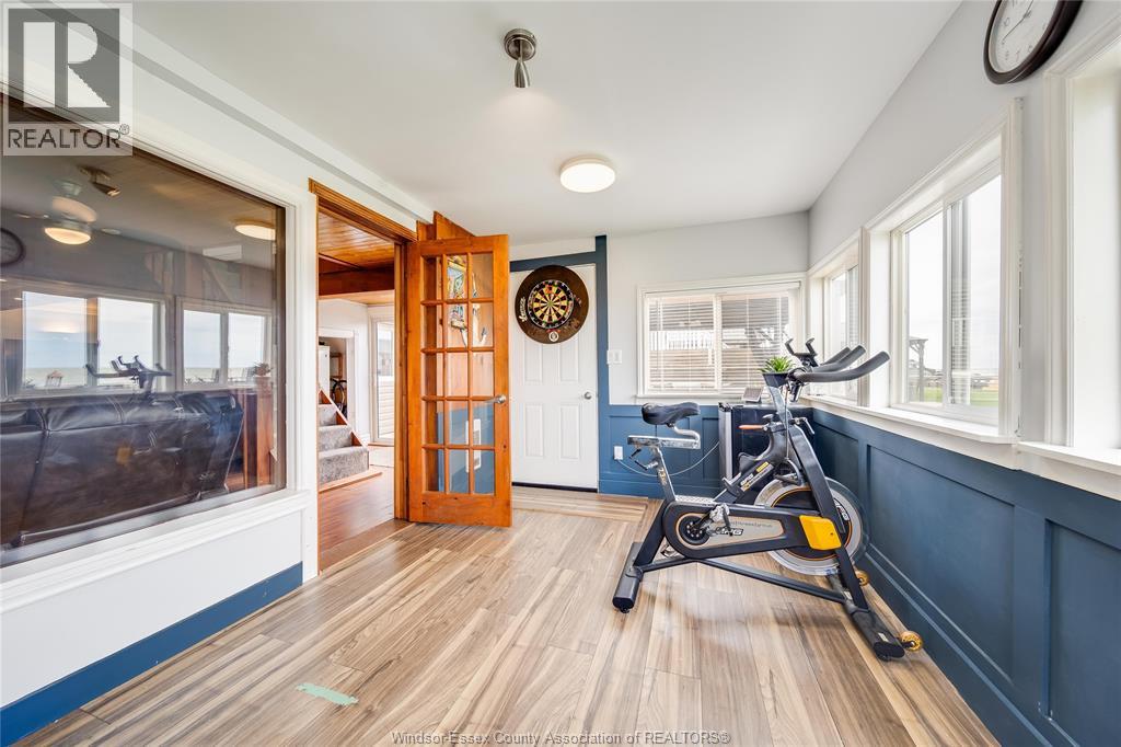 1328 SHORELINE AVENUE - 35