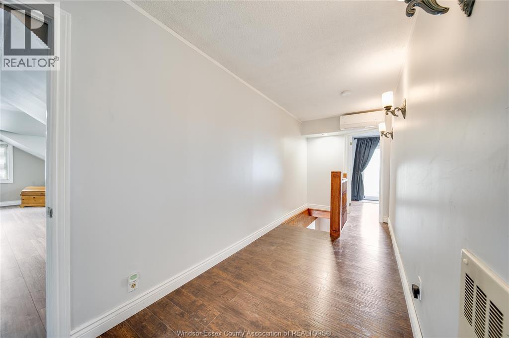 1328 SHORELINE AVENUE - 27
