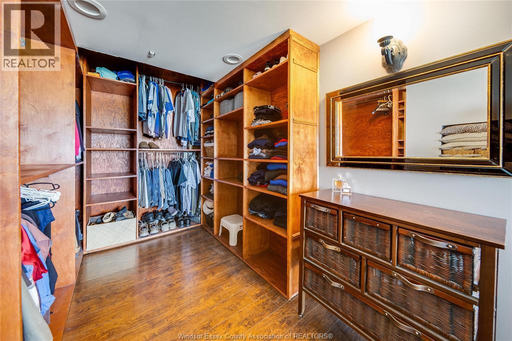1328 SHORELINE AVENUE - 24