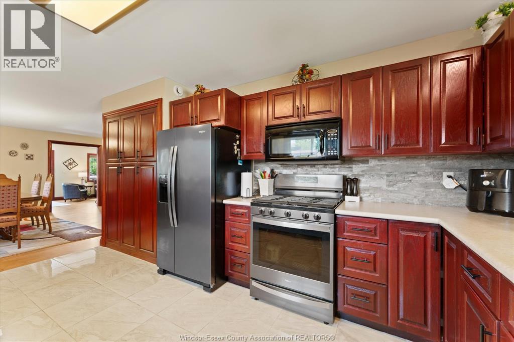 270 Irwin AVENUE, Essex — photo 10