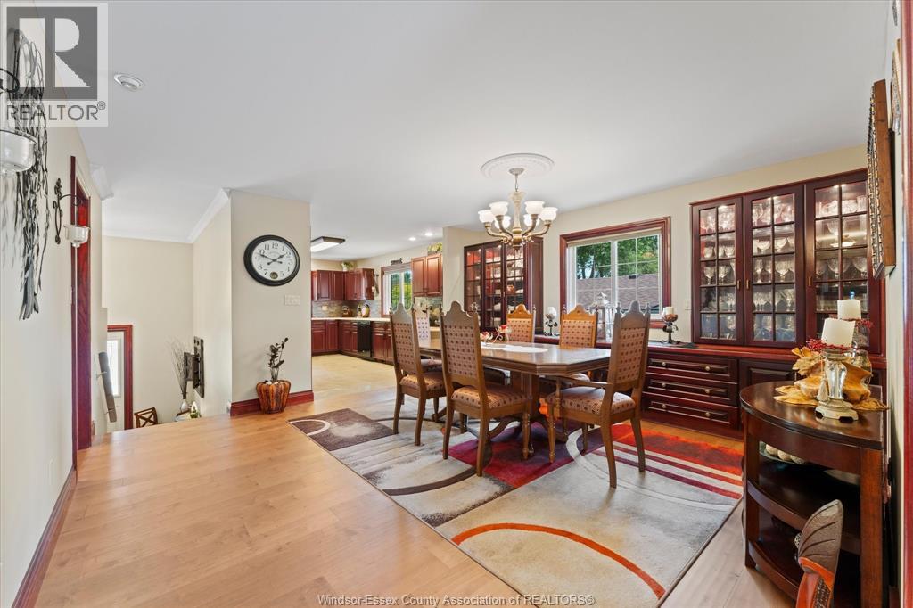 270 Irwin AVENUE, Essex — photo 3