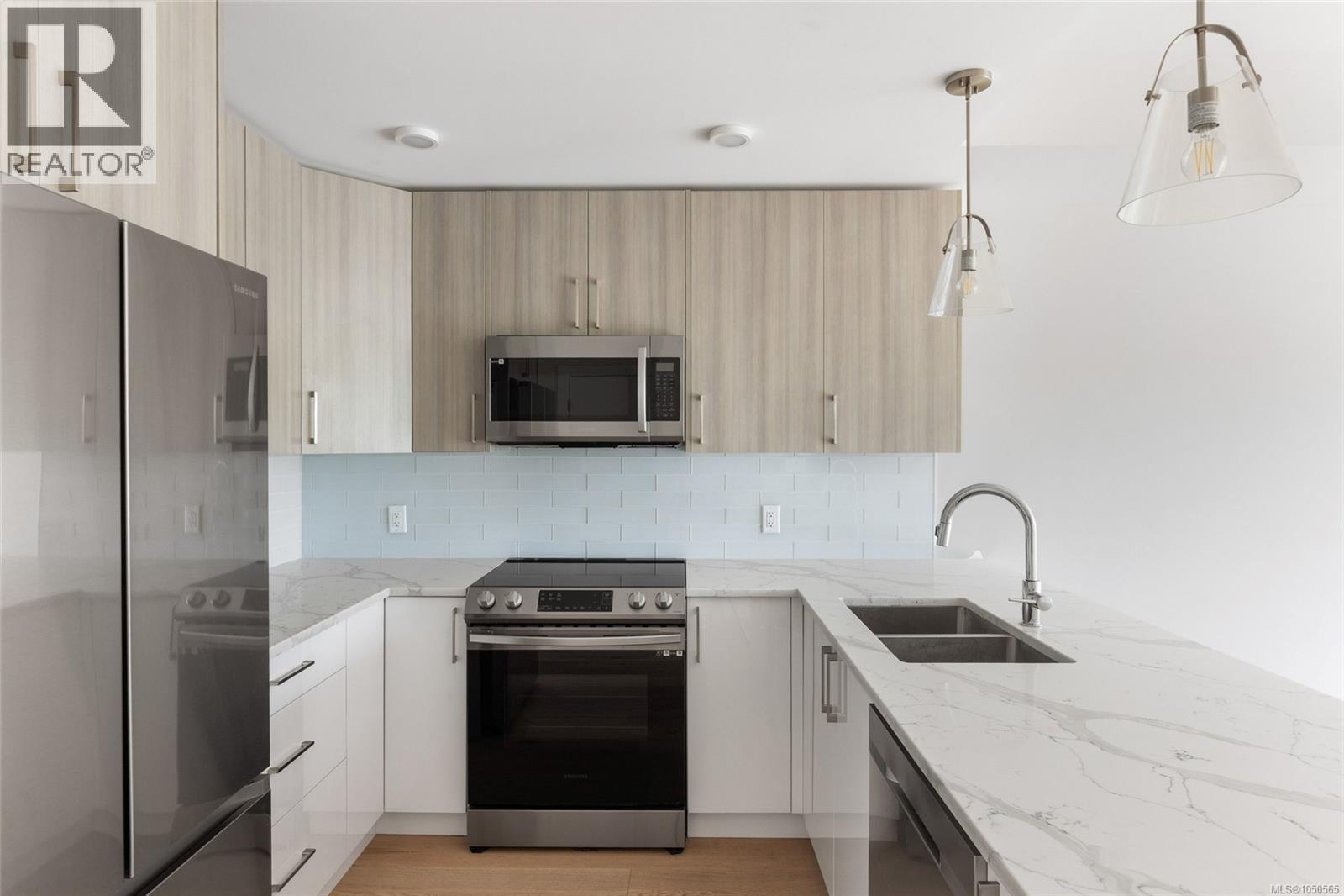 #306 7098 Wallace Dr - 5