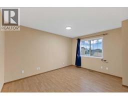54 Martinridge Road Ne, Calgary, AB T3J3N9 Photo 14
