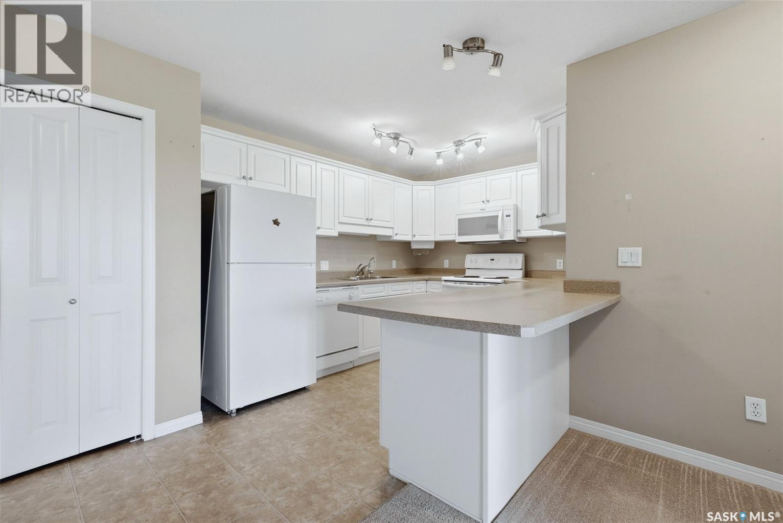 342 3605 Albert STREET, Regina — photo 8