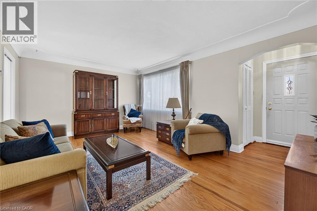 174 MONTROSE Avenue, Hamilton — photo 7