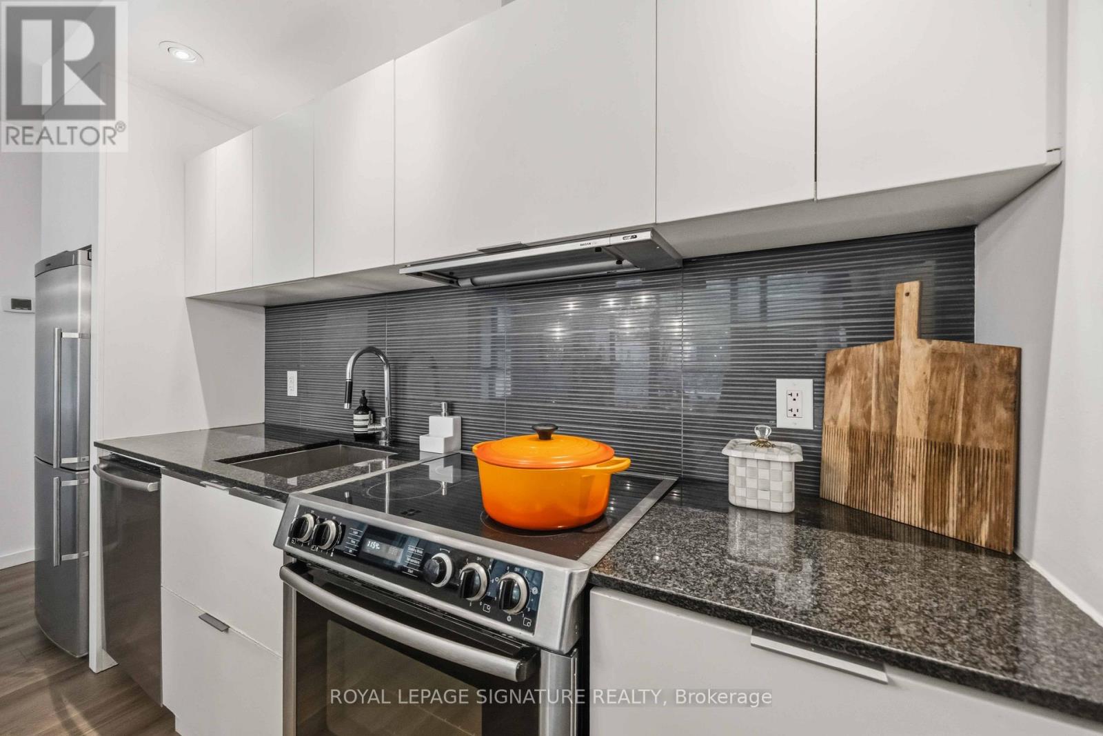 202 - 8 CHARLOTTE STREET, Toronto (Waterfront Communities) — photo 10