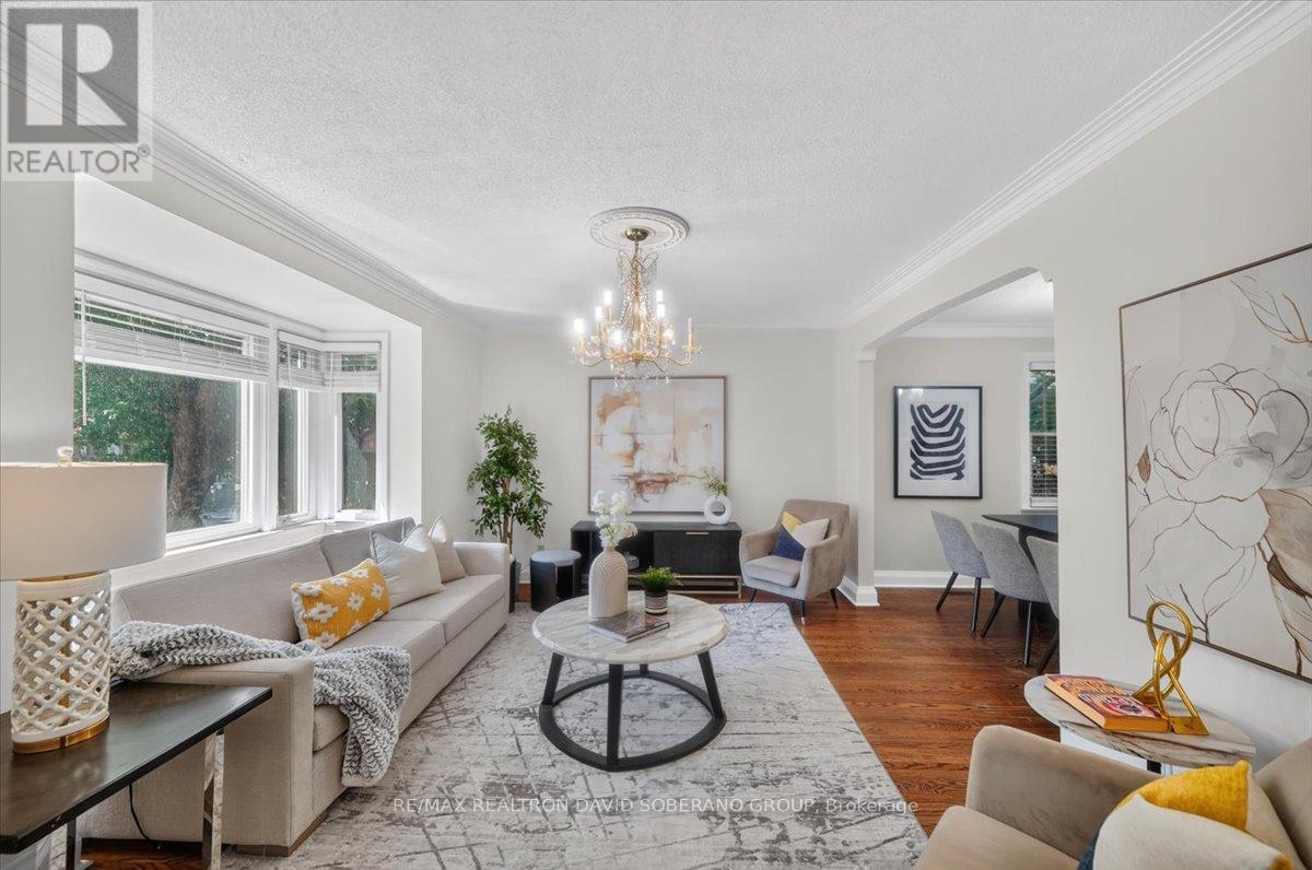 122 MCGILLIVRAY AVENUE - 12
