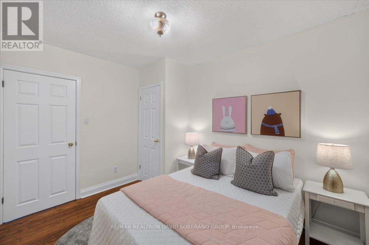 122 MCGILLIVRAY AVENUE - 18