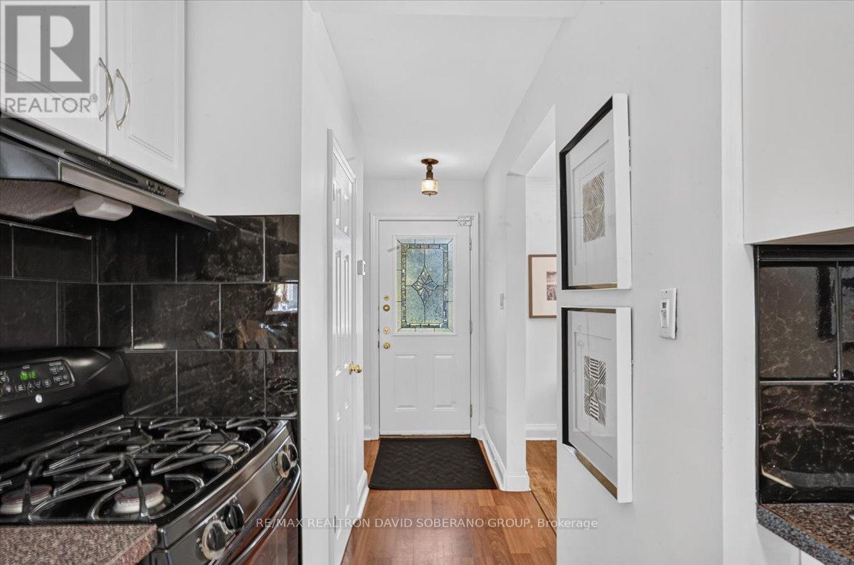 122 MCGILLIVRAY AVENUE, Toronto (Bedford Park-Nortown) — photo 3