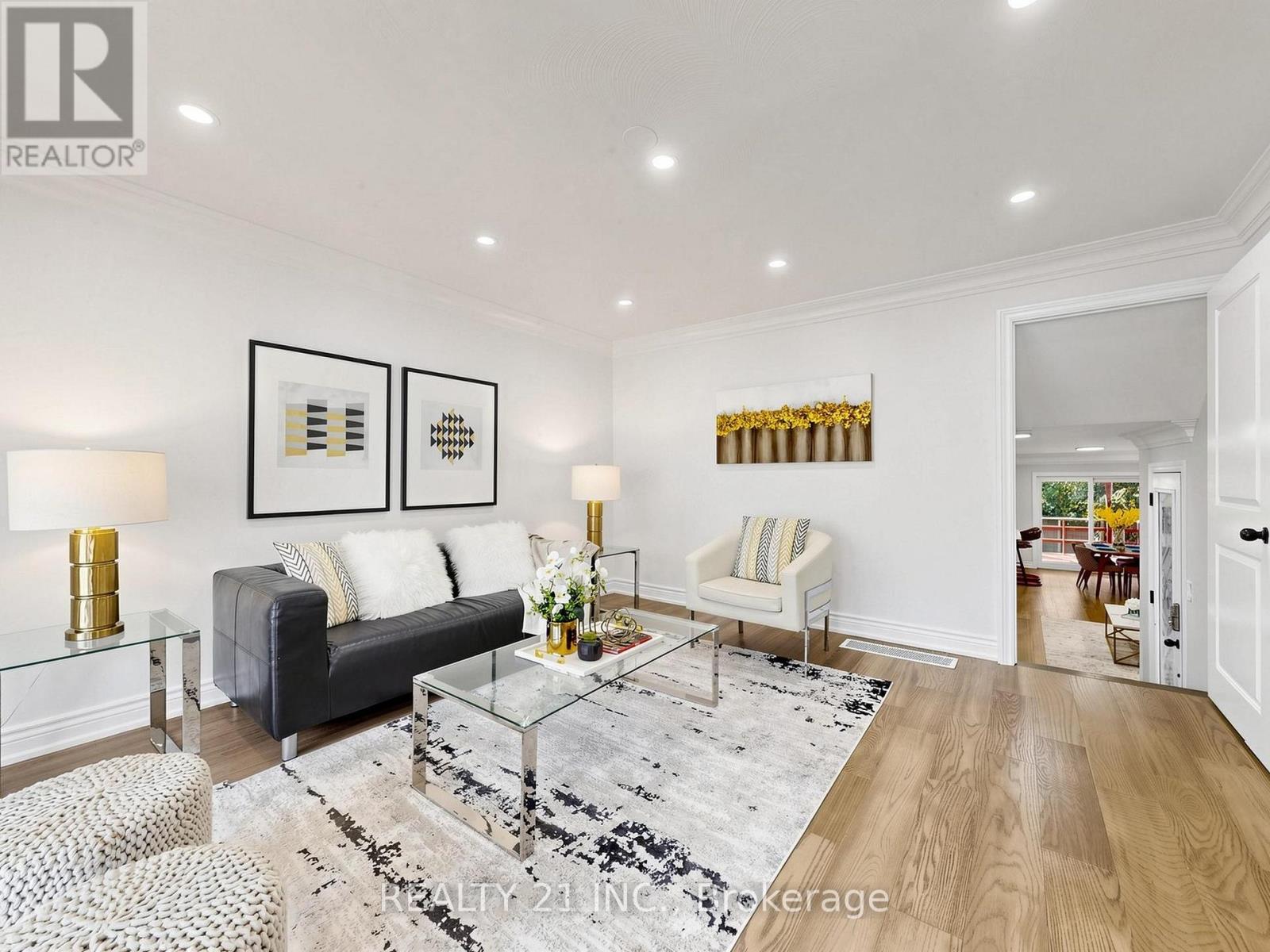 120 QUEENSBURY AVENUE, Toronto (Birchcliffe-Cliffside) — photo 8
