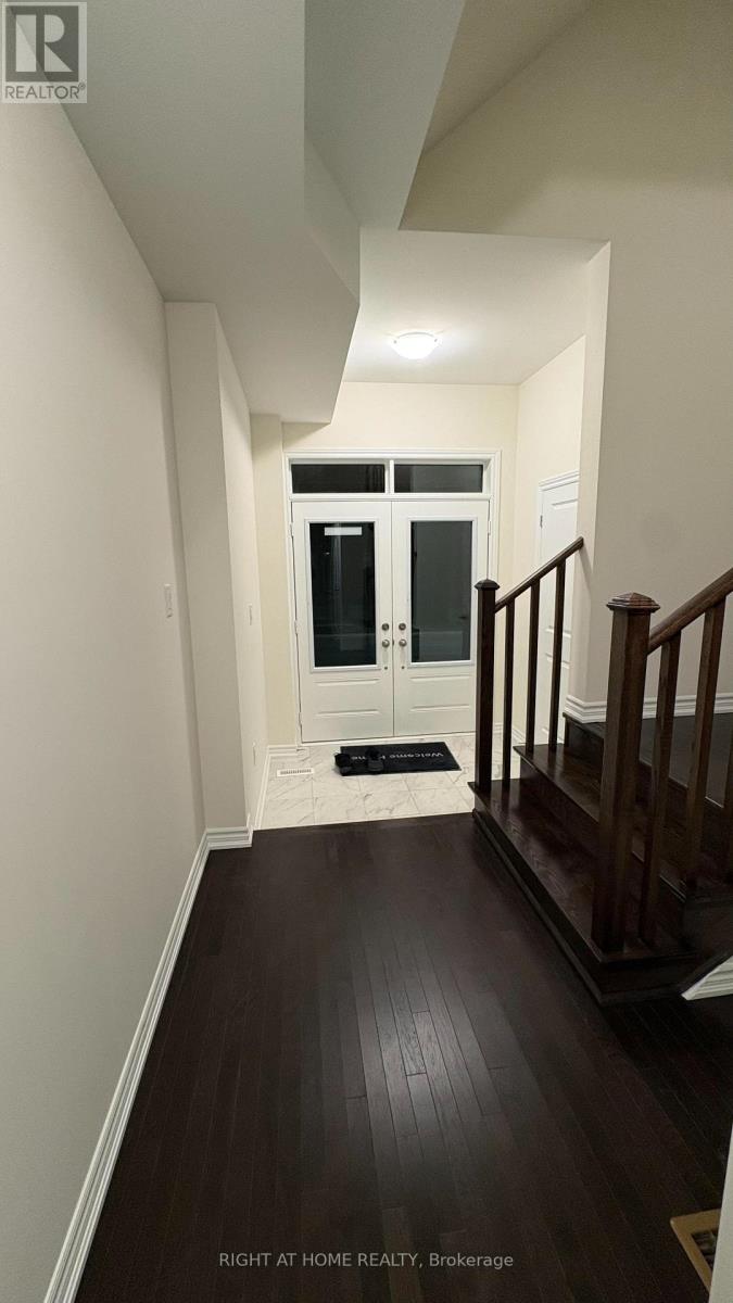 11 RADIANCE WAY, Whitby — photo 3