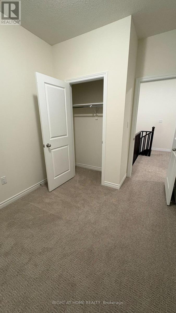 11 RADIANCE WAY, Whitby — photo 7