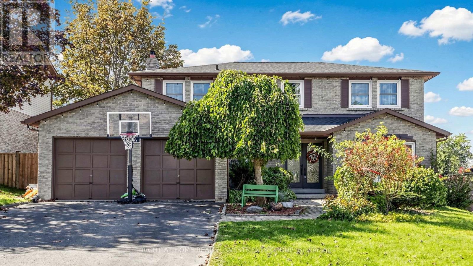 86 BURLING PLACE, Newmarket (Huron Heights-Leslie Valley) — photo 2