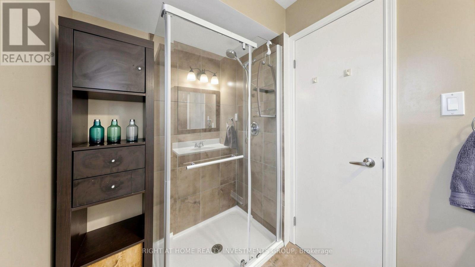 86 BURLING PLACE - 25