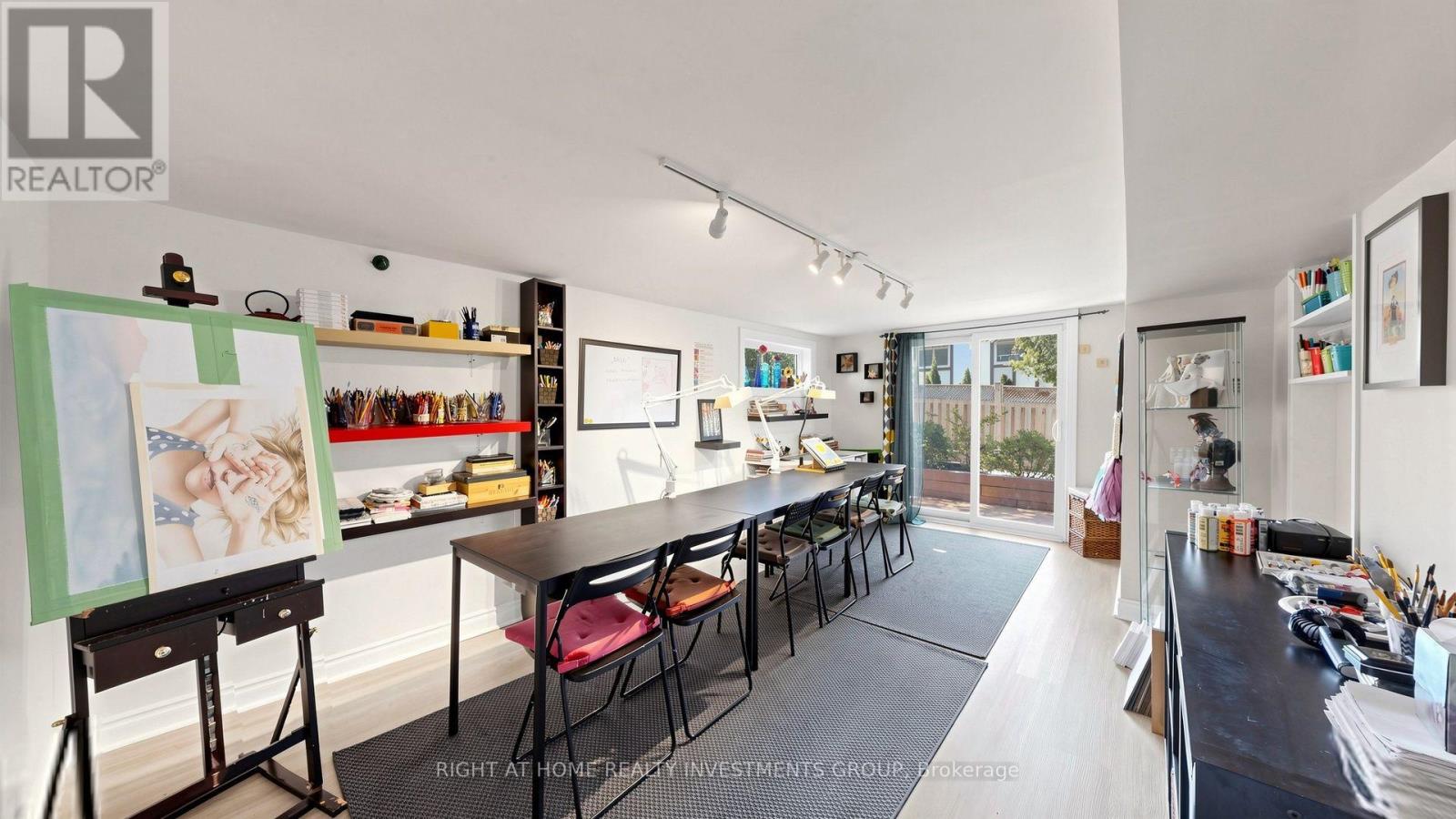 86 BURLING PLACE - 35