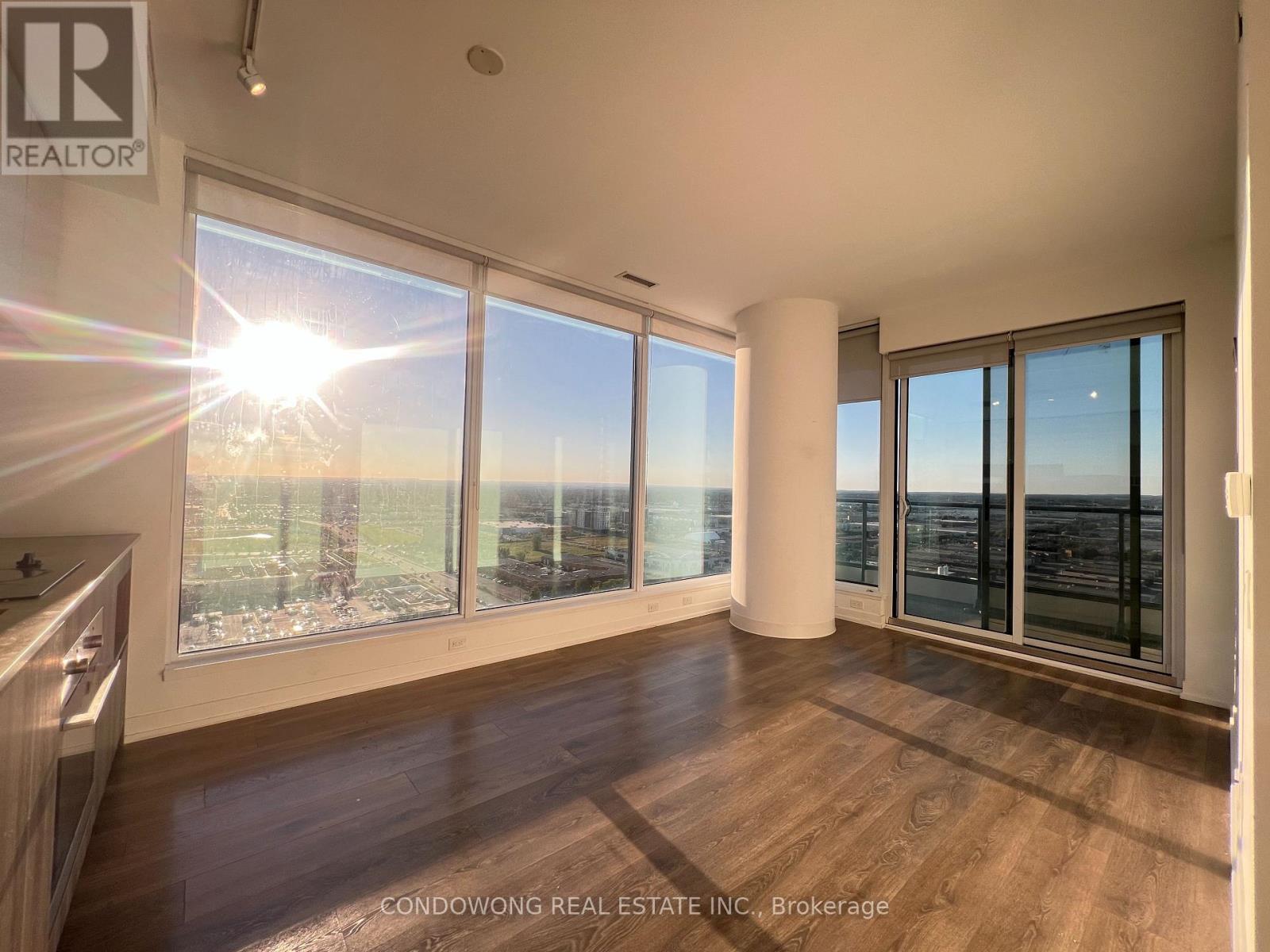 2610 - 5 BUTTERMILL AVENUE, Vaughan (Vaughan Corporate Centre)