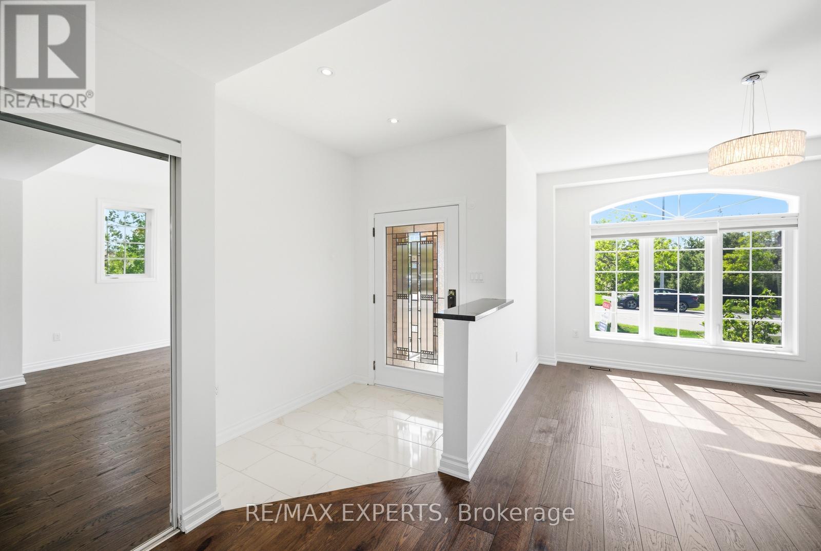 2071 GIBSON STREET, Innisfil (Alcona) — photo 2