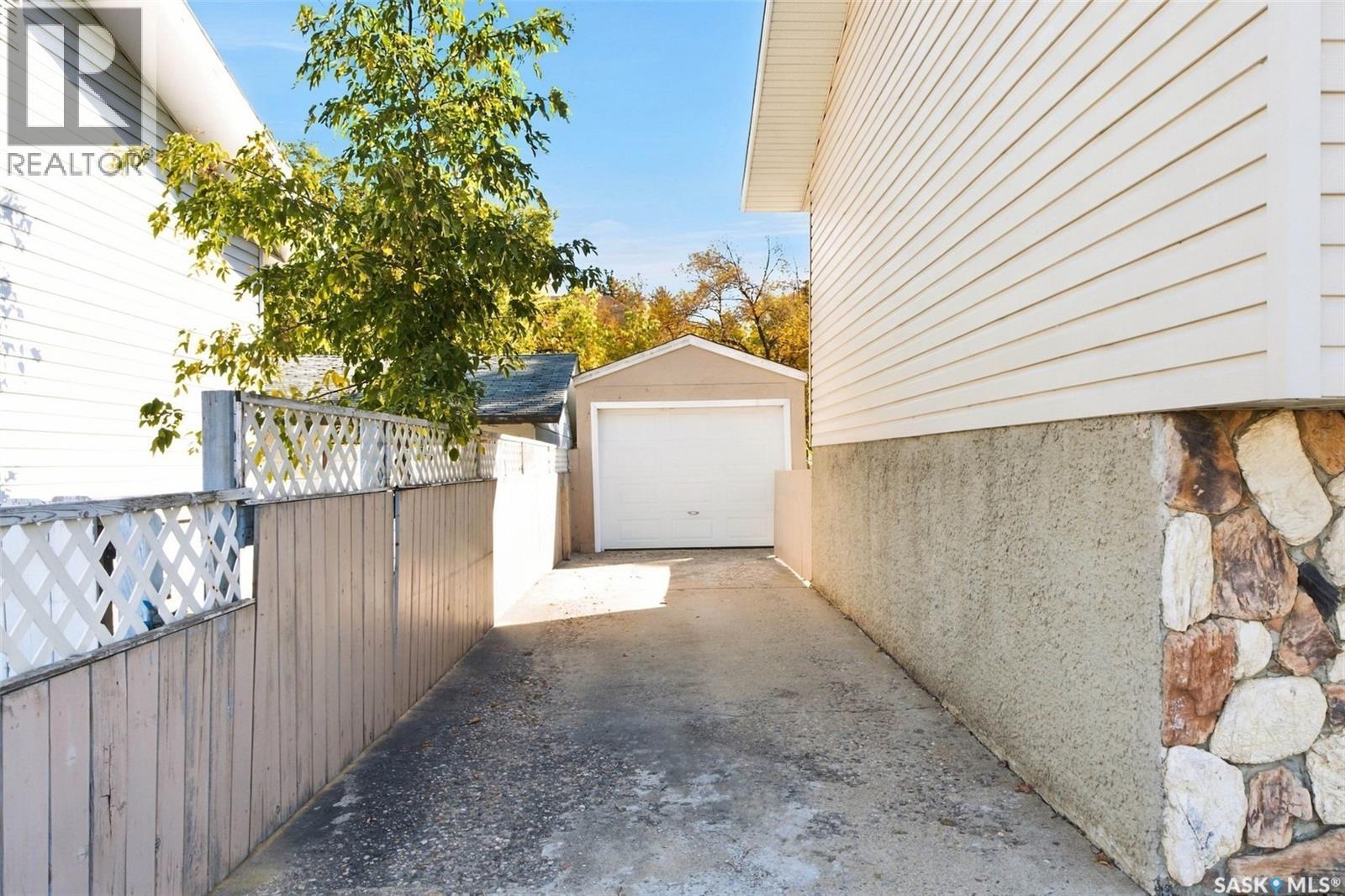 3343 Fairlight DRIVE, Saskatoon — photo 4