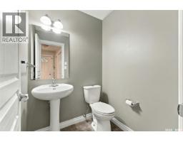 3pc Ensuite bath - 3917 Victoria Avenue, Regina, SK S4T1M7 Photo 8