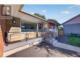 Living room - 35 Hewko Street, St  Catharines, ON L2N2E5 Photo 10