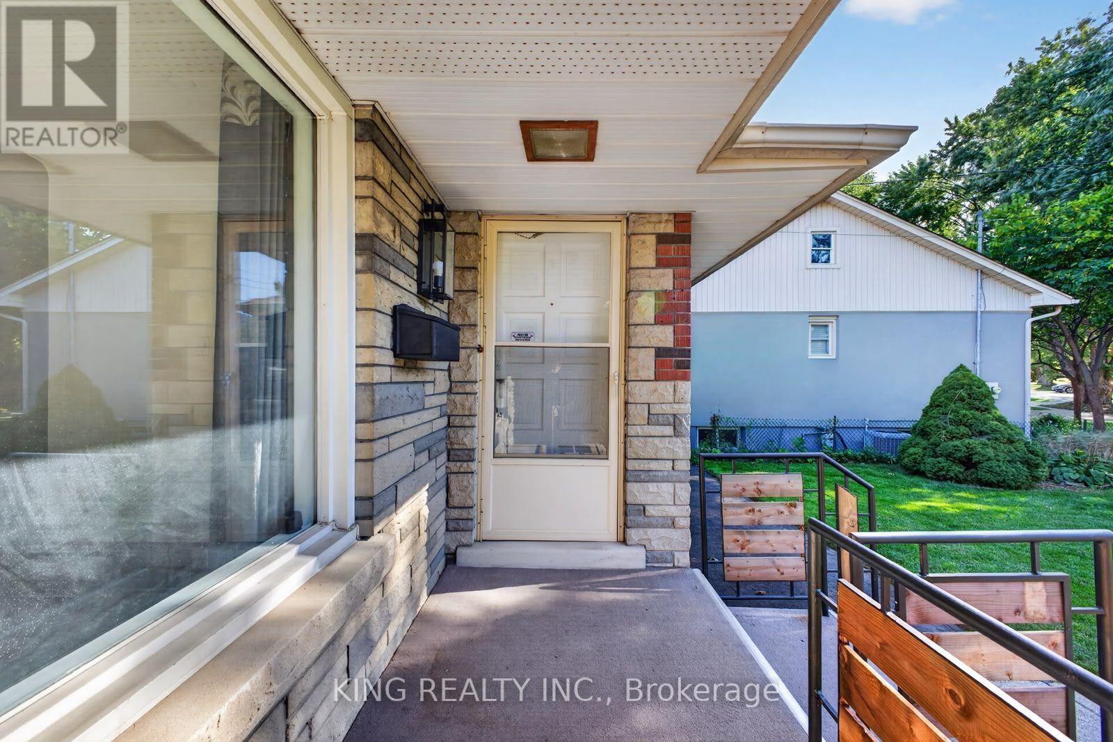 35 HEWKO STREET, St. Catharines (Fairview) — photo 12