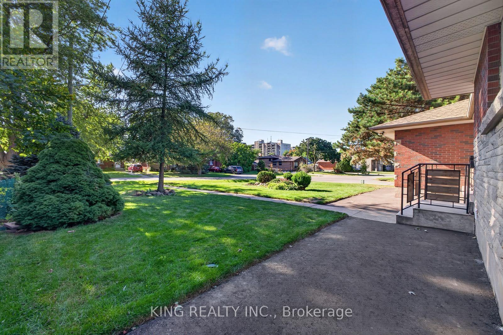 35 HEWKO STREET, St. Catharines (Fairview) — photo 9