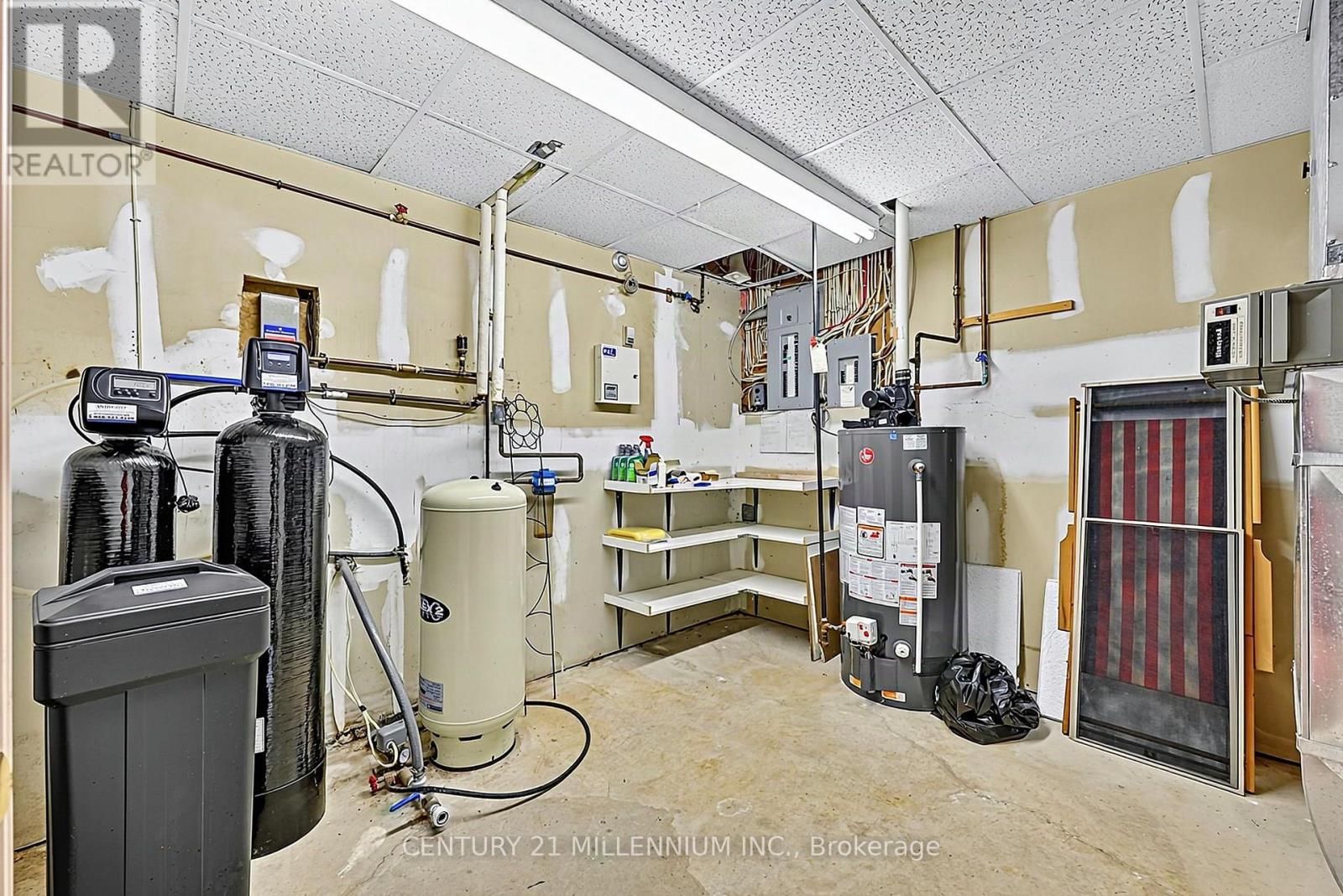 16 TANGLEWOOD DRIVE - Image 32