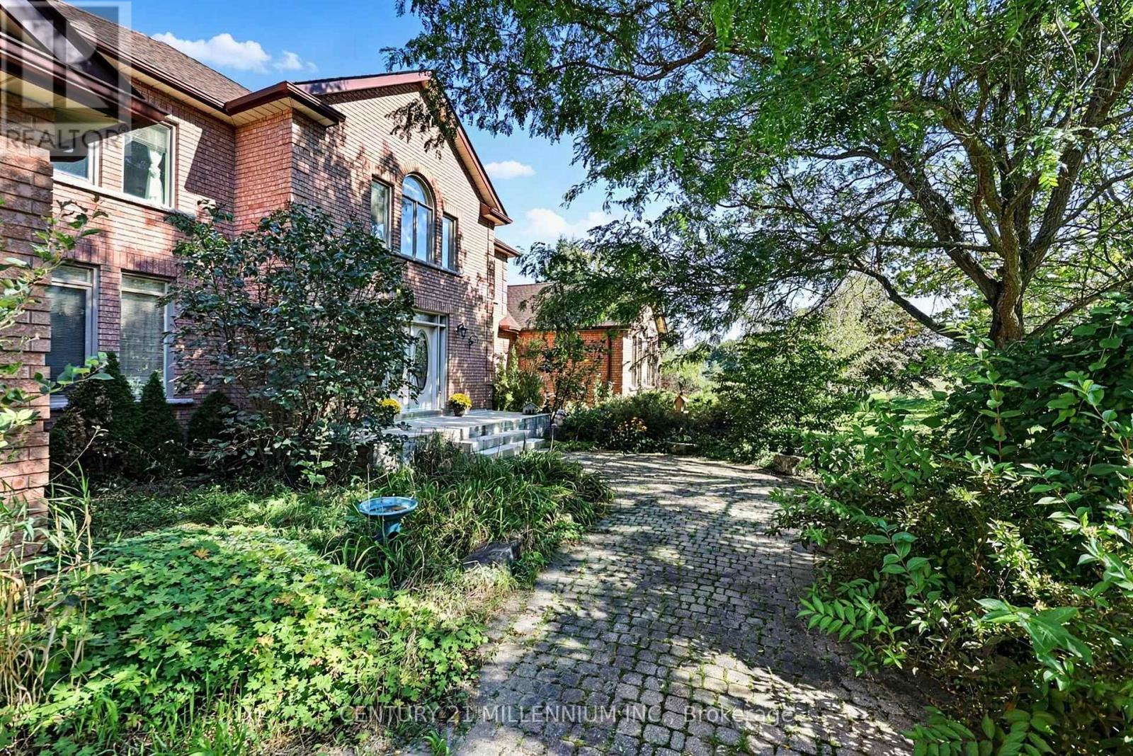 16 TANGLEWOOD DRIVE - Image 44