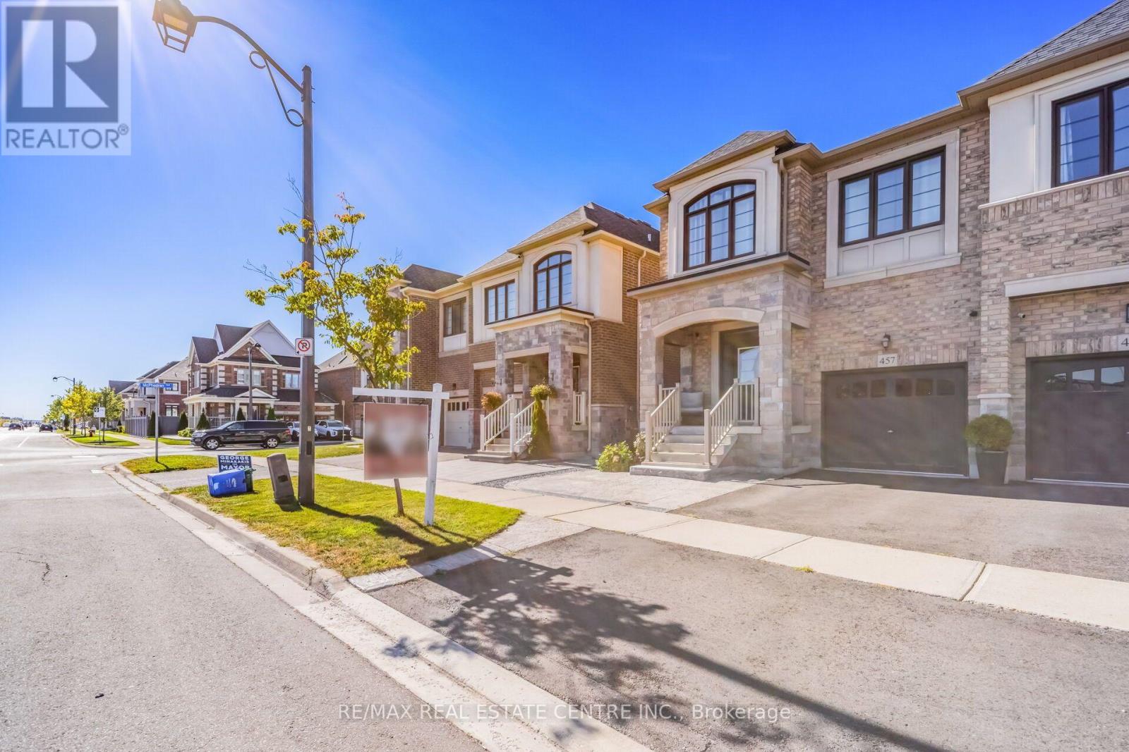 457 WHITLOCK AVENUE, Milton (FO Ford) — photo 2