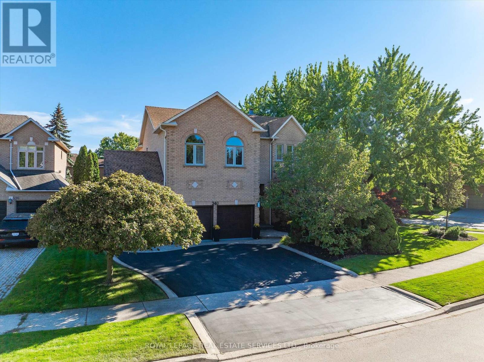 340 OAKRIDGE COURT, Oakville (RO River Oaks) — photo 2