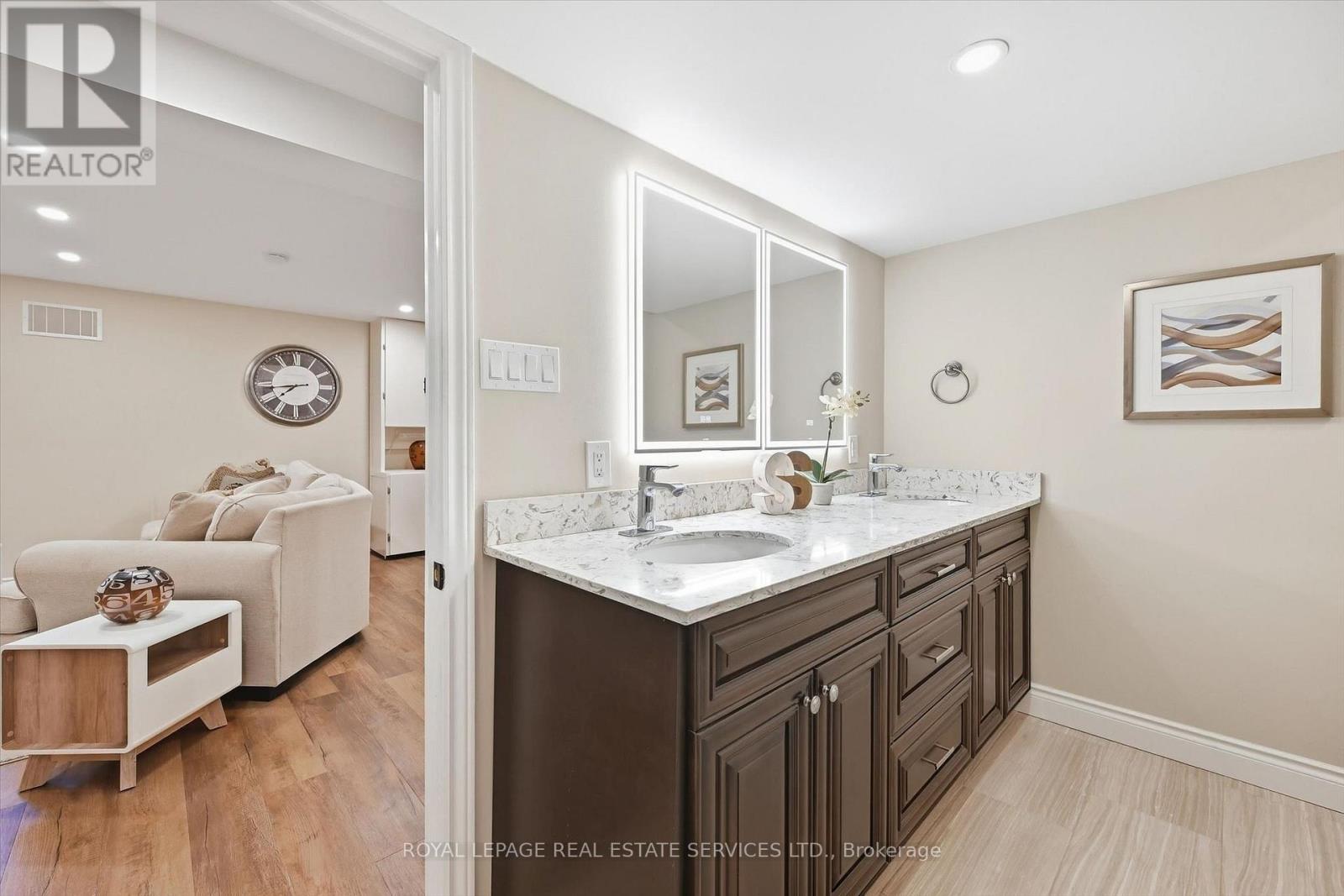 340 OAKRIDGE COURT - Image 43
